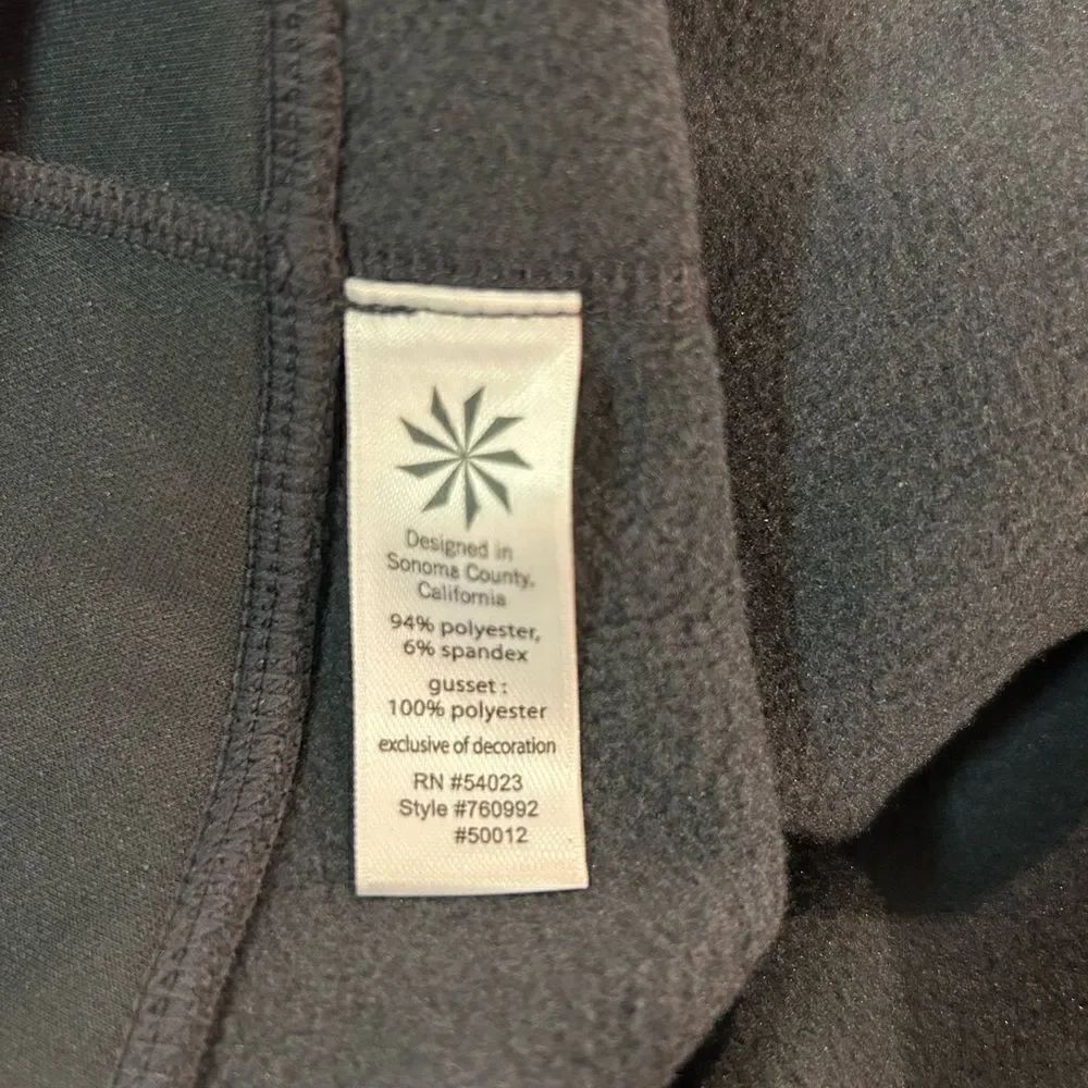 Athleta yoga pants  - Picture 4 of 5
